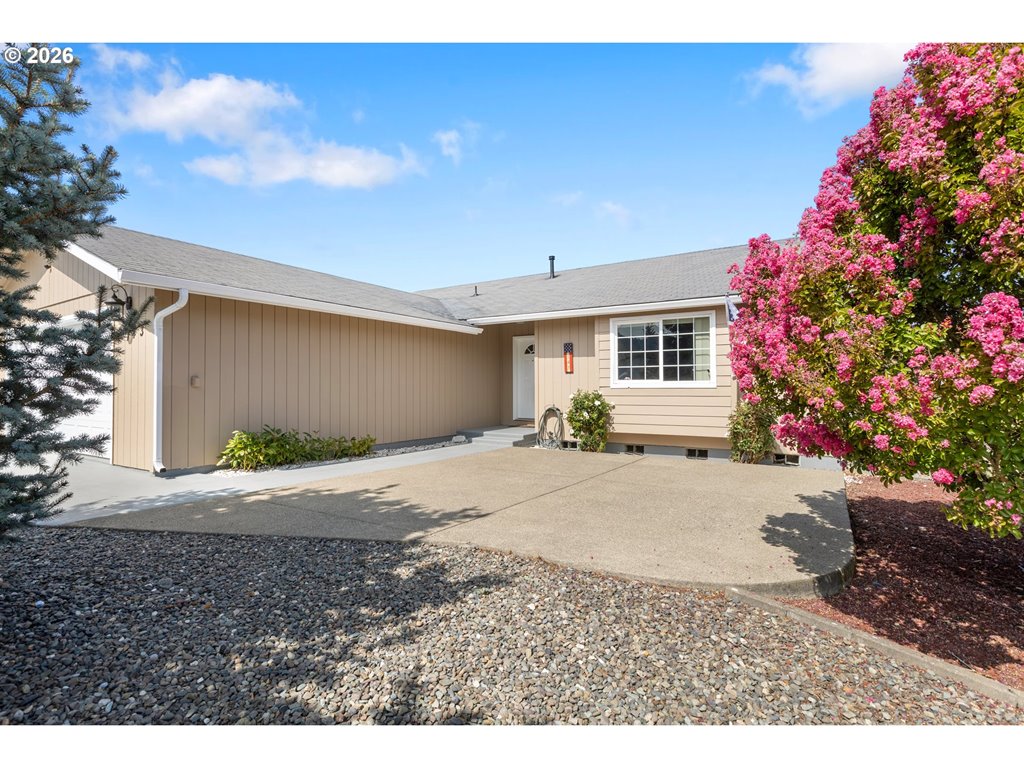 143 Briggs Dr