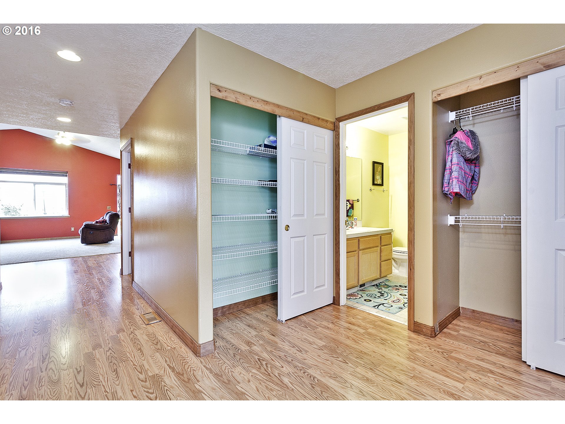 19032 WELLESLEY AVE, Sandy, OR 97055, photo 8 of 17