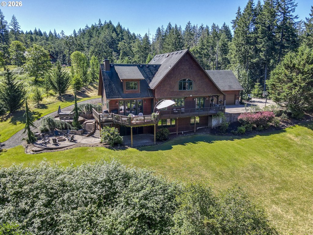 6415 NW Kestrel Hill Ln