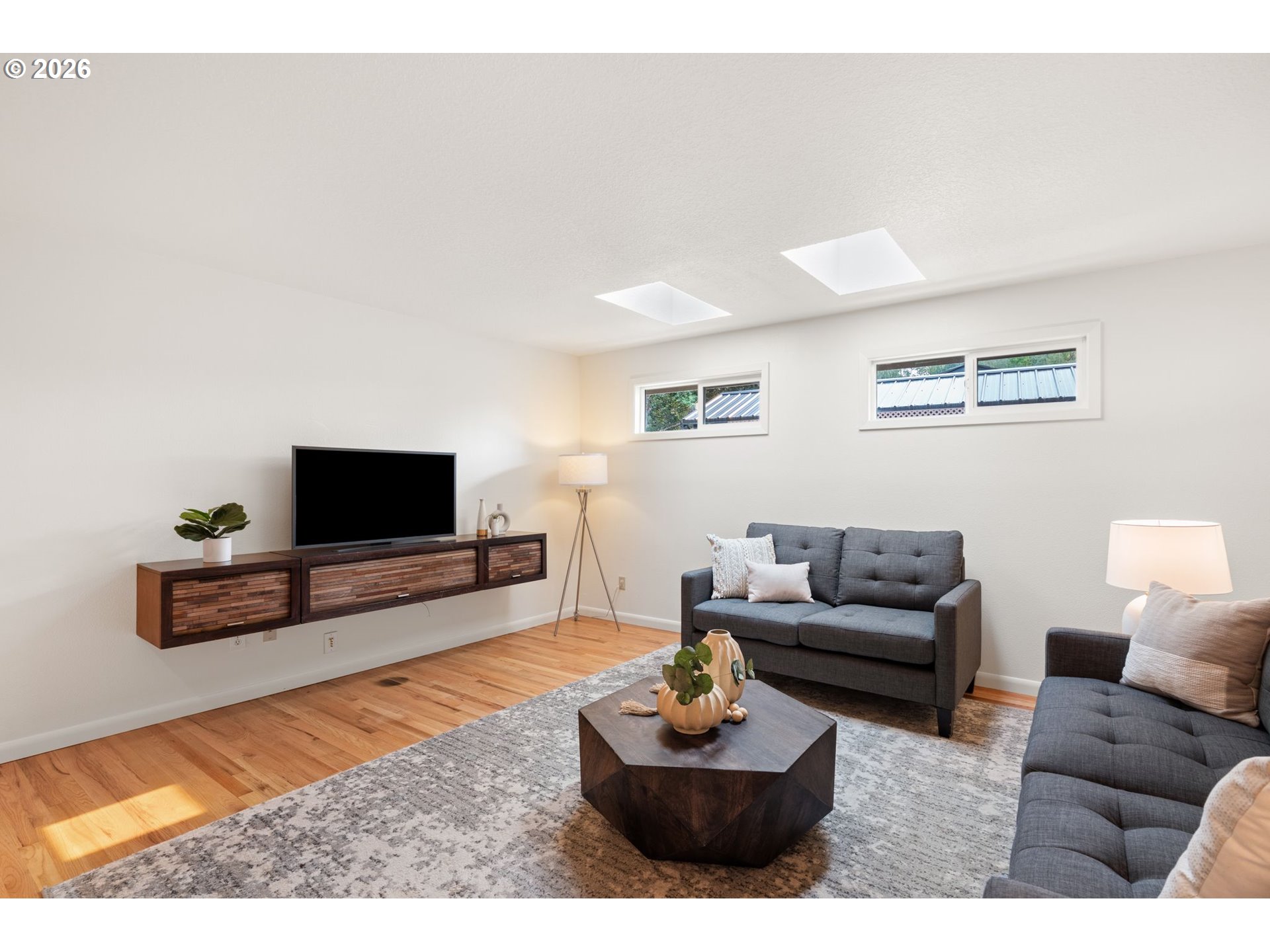 10350 NW FLOTOMA DR, Portland, OR 97229, photo 8 of 48