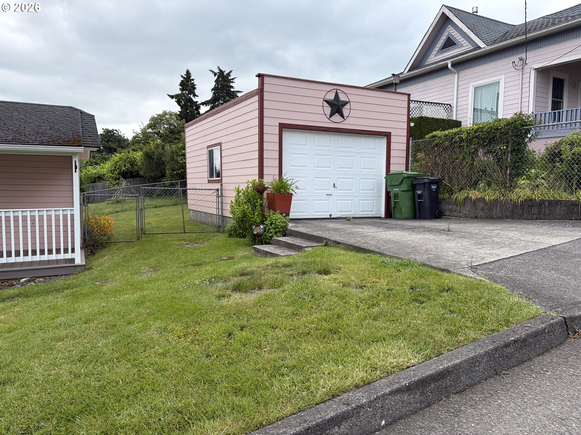 322 W D ST, Rainier, OR 97048, photo 7 of 45