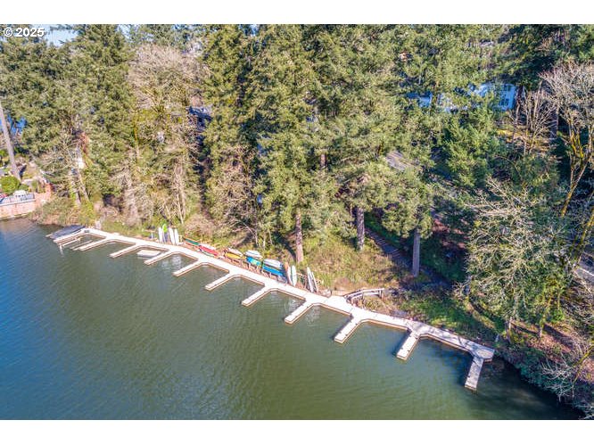 17035 WESTVIEW DR, Lake Oswego, OR 97034, photo 7 of 8