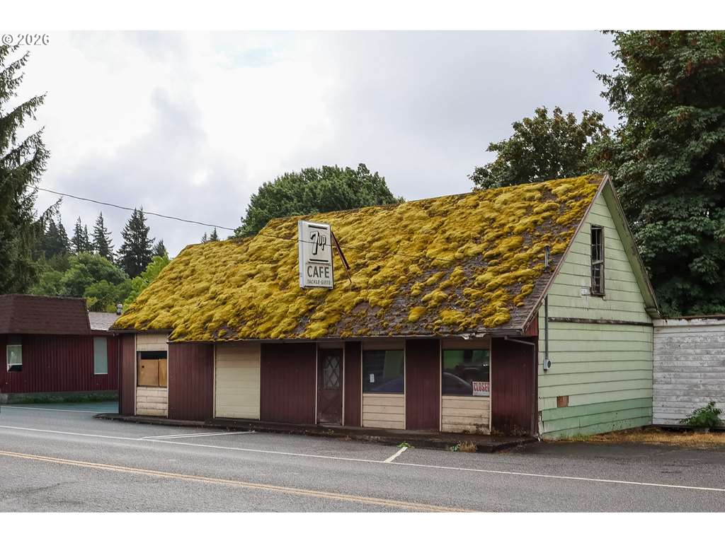 22 Hot Spring Ave