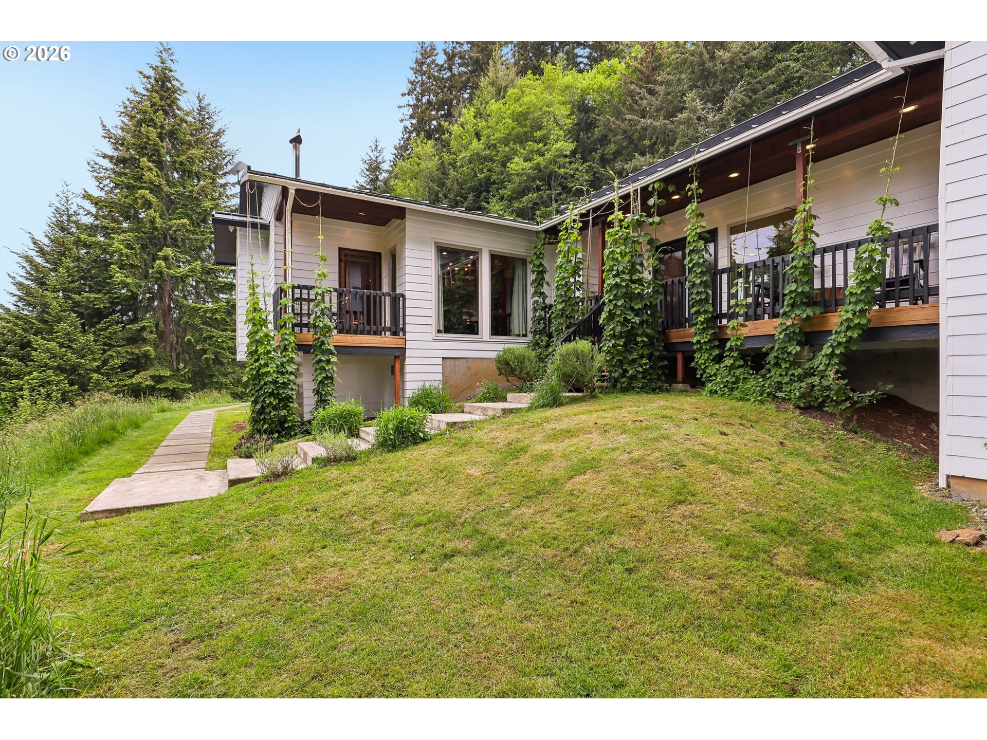 873 MOUNTAIN VIEW RD, Kalama, WA 98625, photo 4 of 45