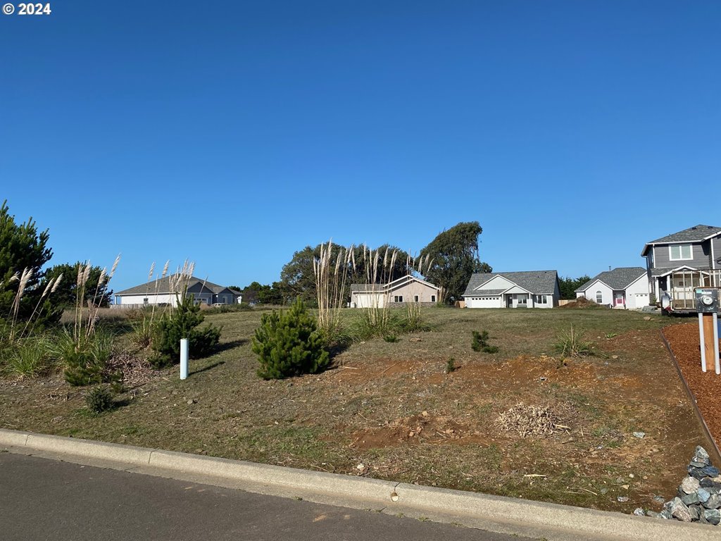 848 Seacrest Dr