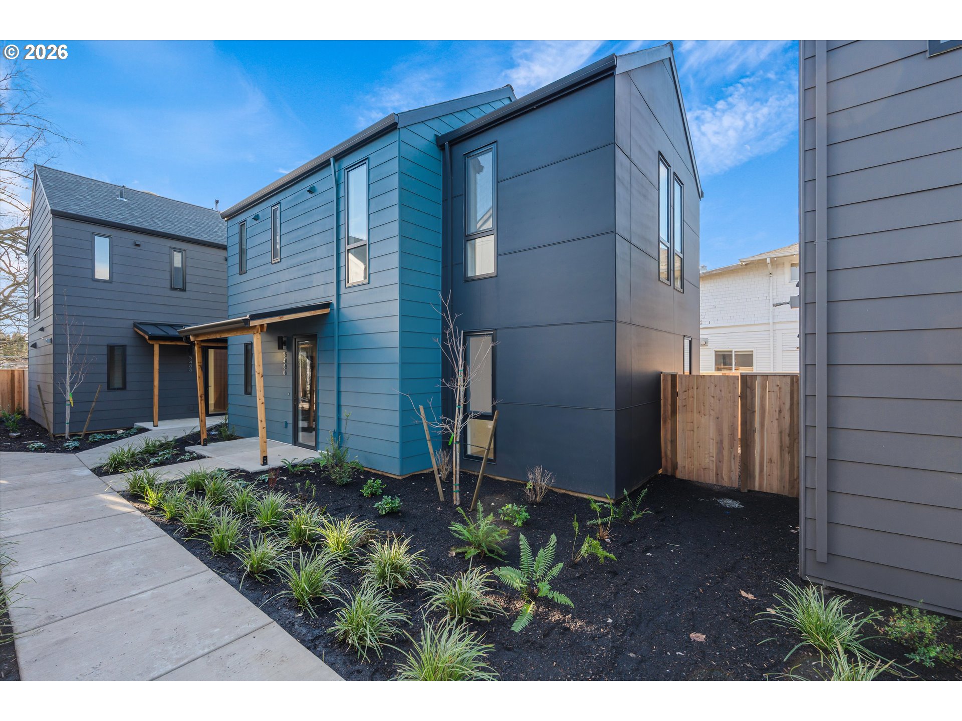 5486 SE Boise ST, Portland, OR 97206, photo 3 of 47