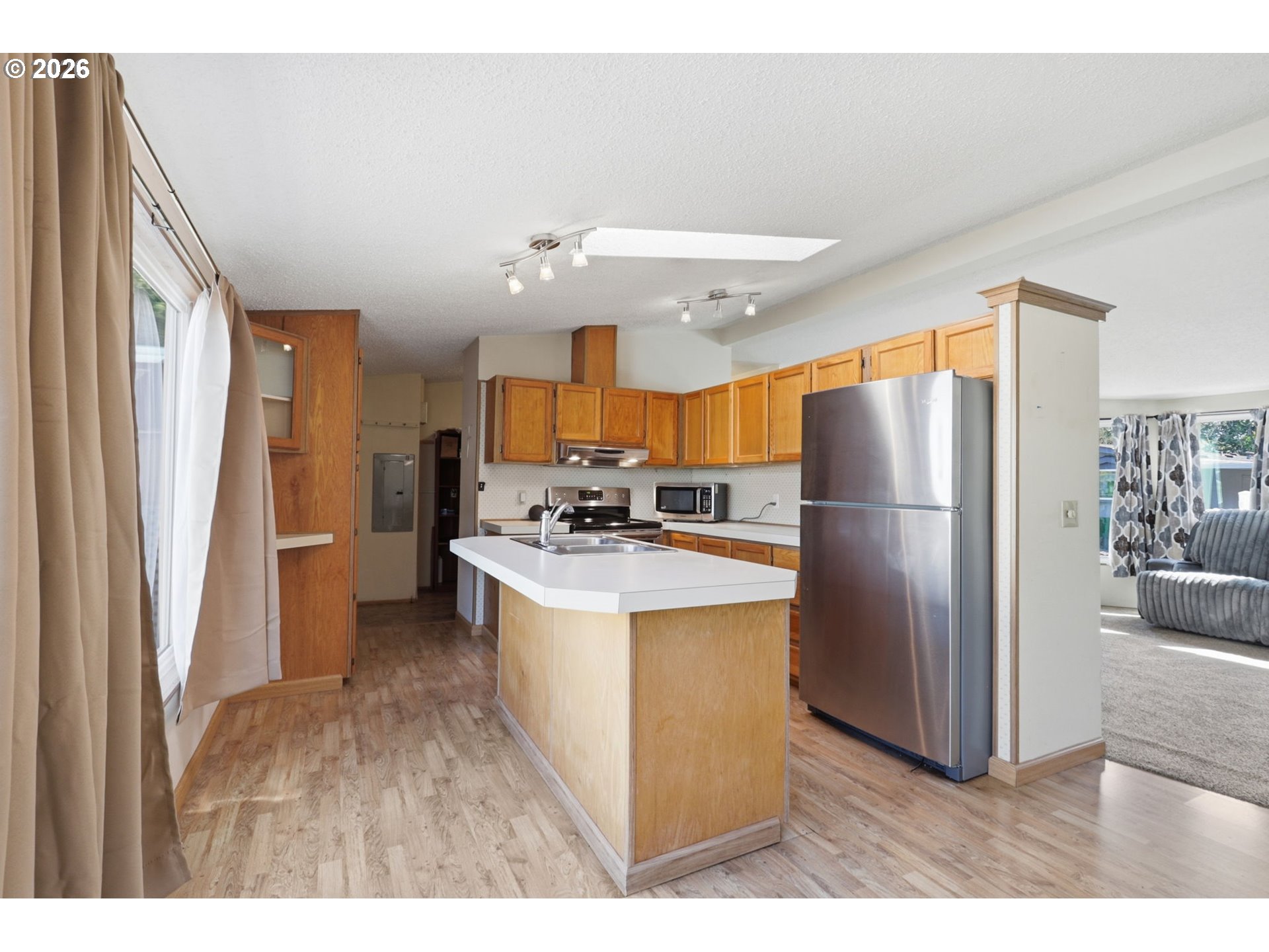 100 SW 195TH AVE 204, Beaverton, OR 97006, photo 8 of 27