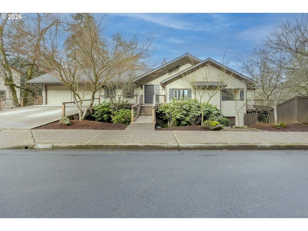 2315 W 28th Ave