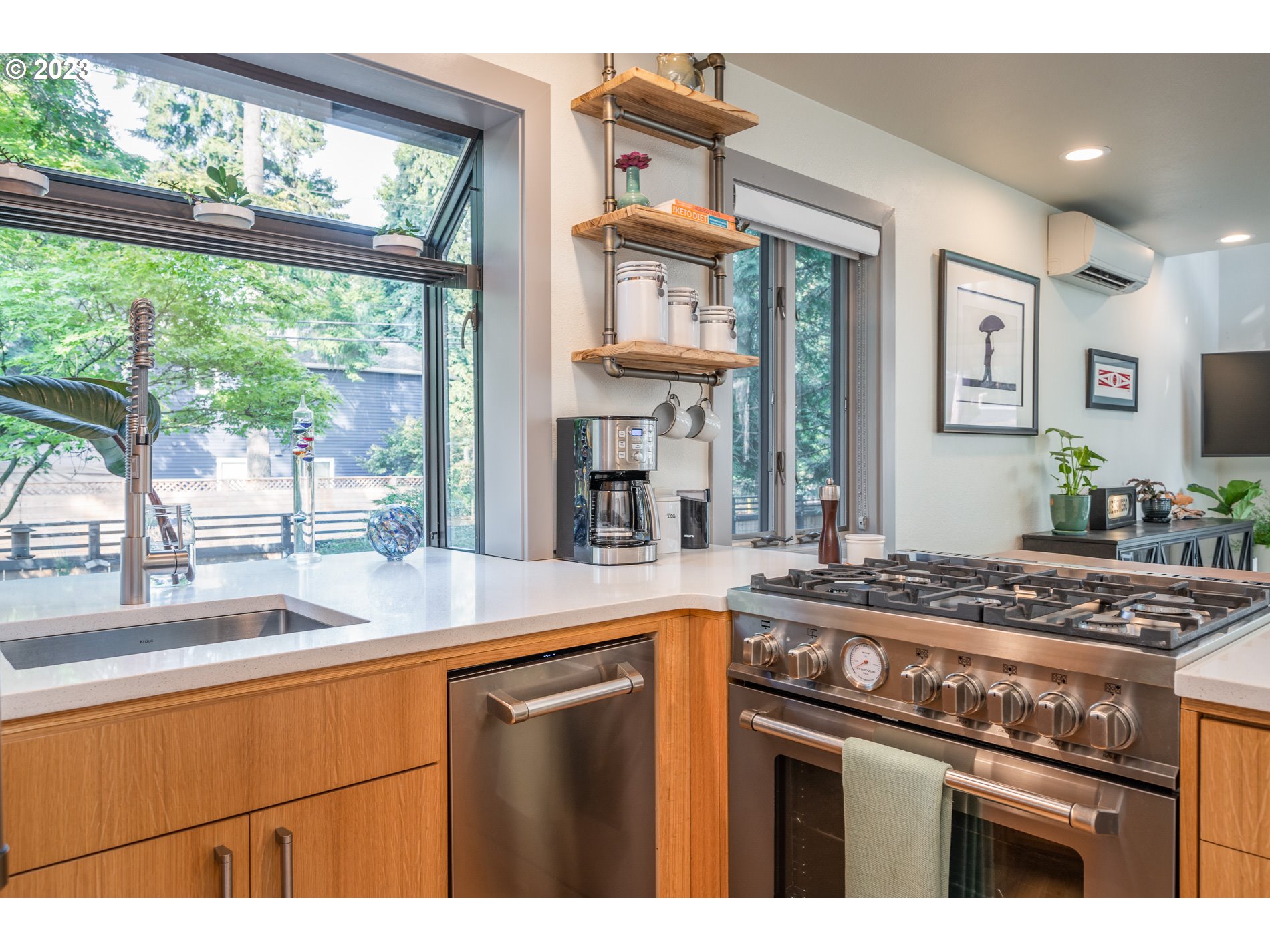 3300 SOUTHSHORE BLVD, Lake Oswego, OR 97034, photo 5 of 30