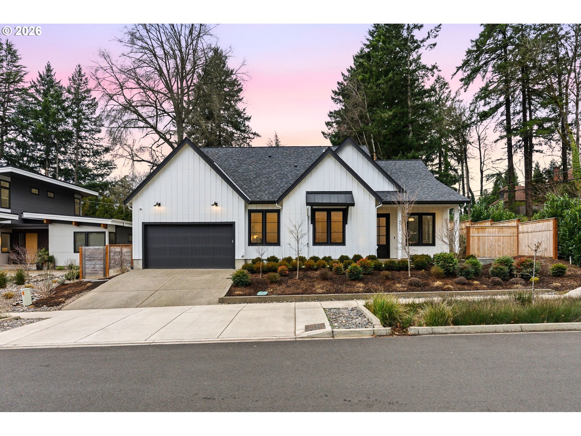 4515 SW 59TH AVE, Portland, OR 97221, photo 2 of 45