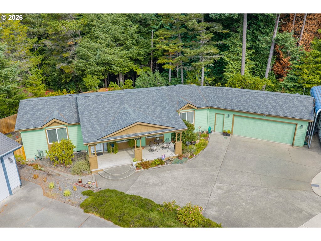2134 Lynne Dr