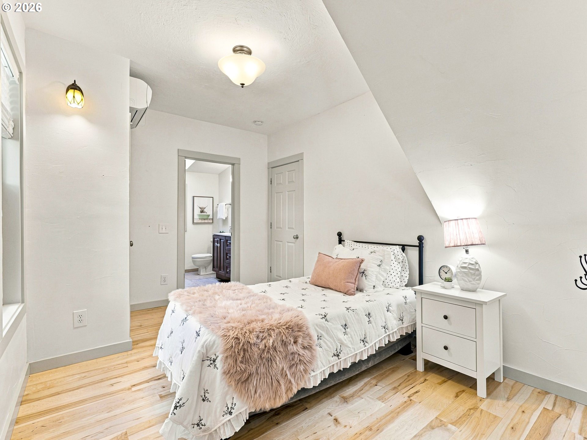 604 S FLORIDA ST, Portland, OR 97219, photo 6 of 20