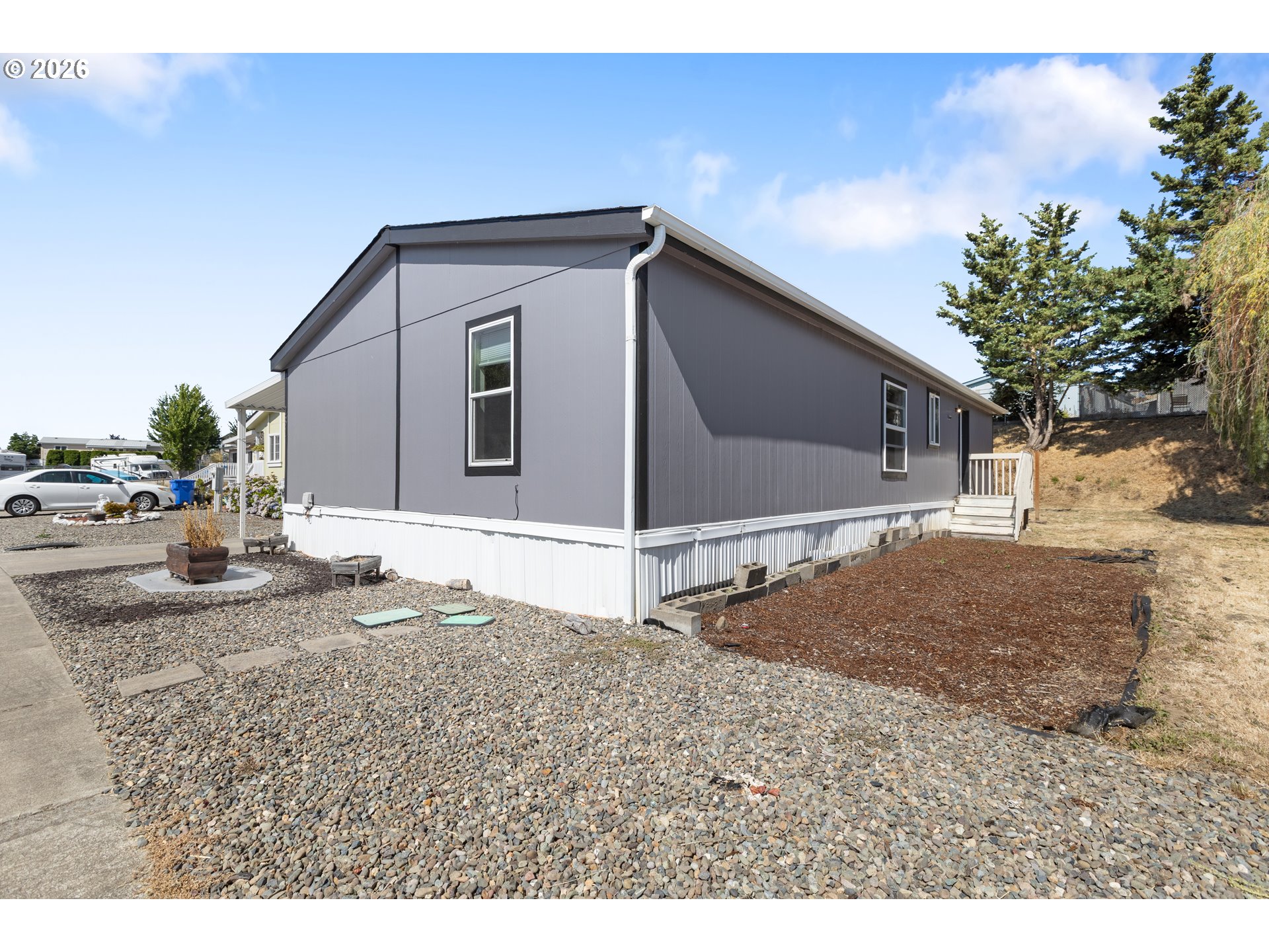231 OWYHEE LN, Roseburg, OR 97471, photo 5 of 39