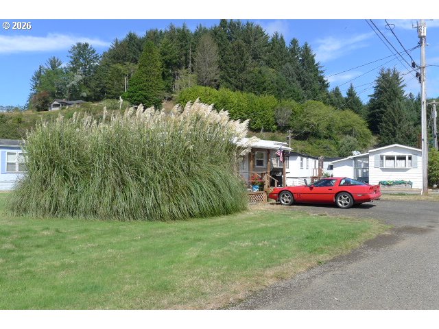 255 BEACH BLVD, Winchester Bay, OR 97467, photo 7 of 36