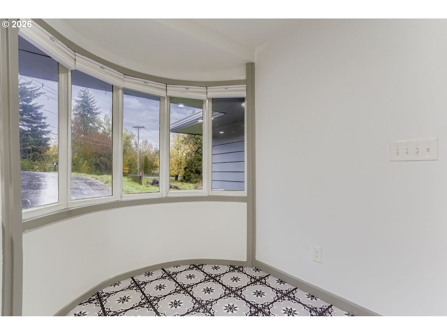 14661 SE ROYER RD, Damascus, OR 97089, photo 7 of 40