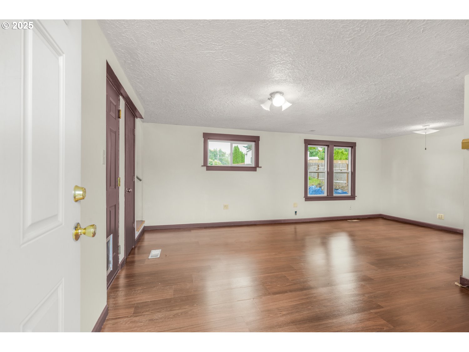 405 NE 115TH CIR, Vancouver, WA 98685, photo 3 of 35