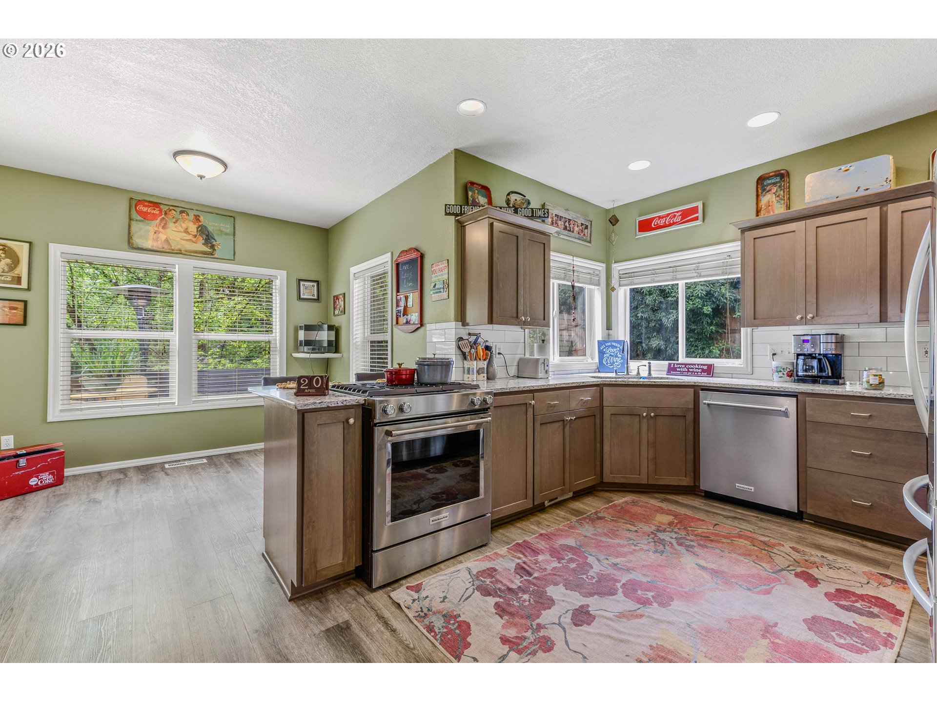 17377 WAKE ROBIN CIR, Oregon City, OR 97045, photo 5 of 37