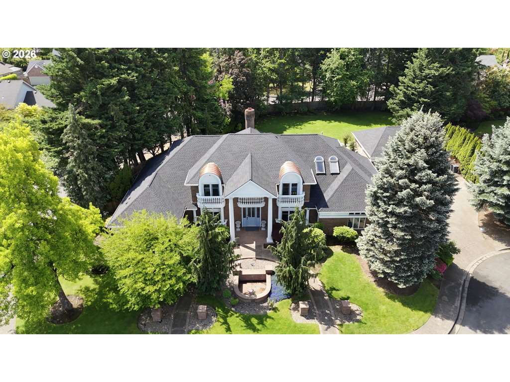 1564 Regency Dr