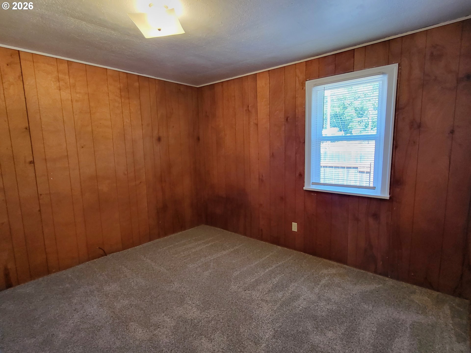 975 JOHNSON AVE, Cottage Grove, OR 97424, photo 8 of 12