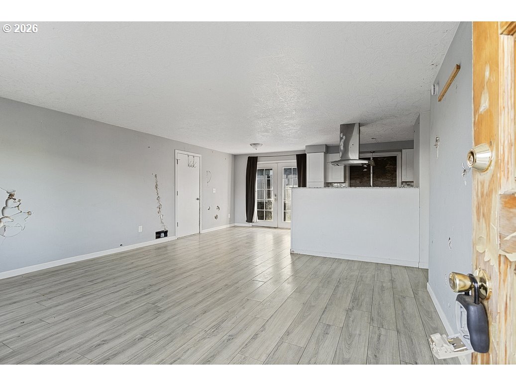 6910 SE 92ND AVE, Portland, OR 97266, photo 4 of 30