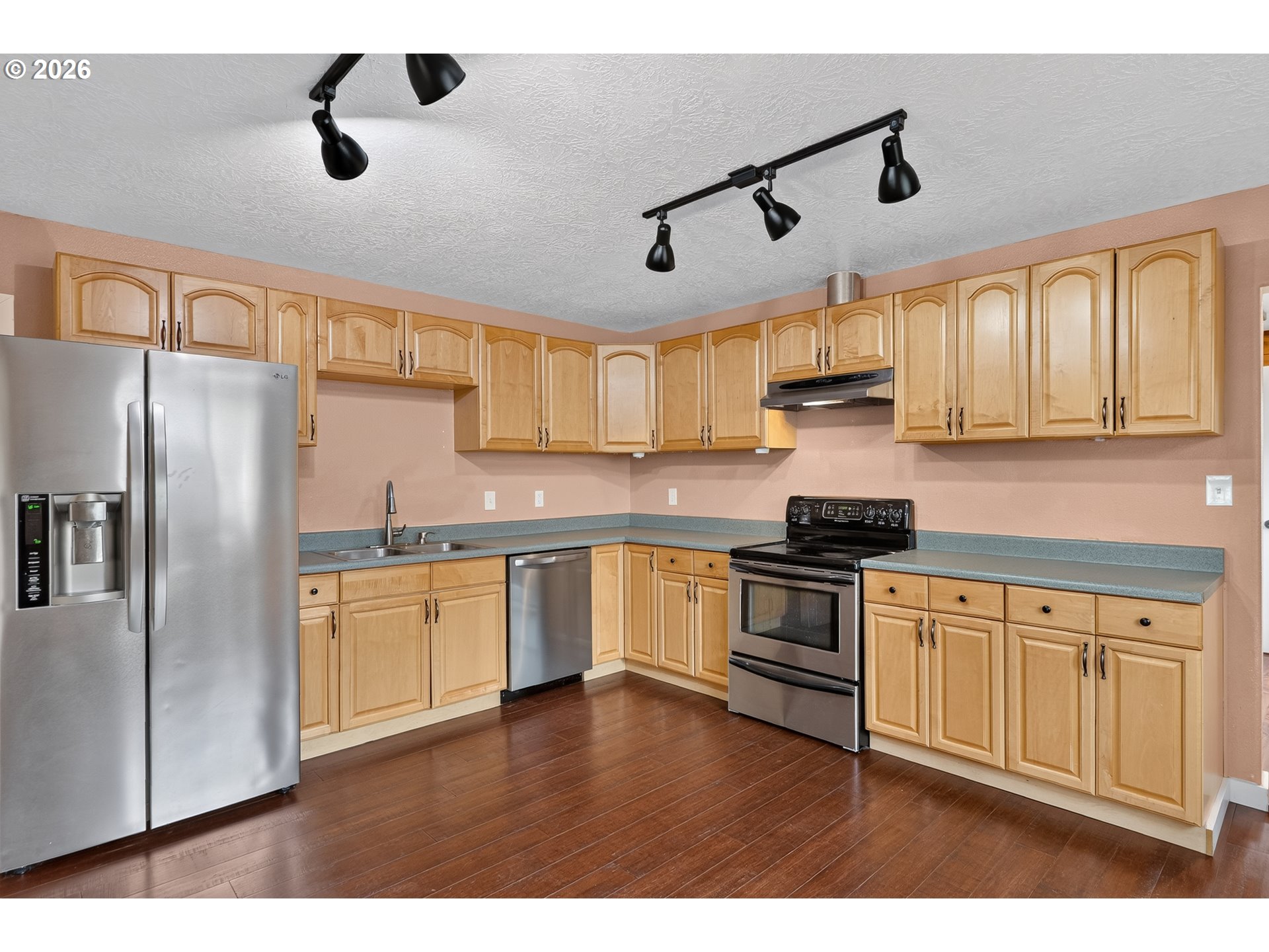 10316 SE LIEBE ST, Portland, OR 97266, photo 7 of 22