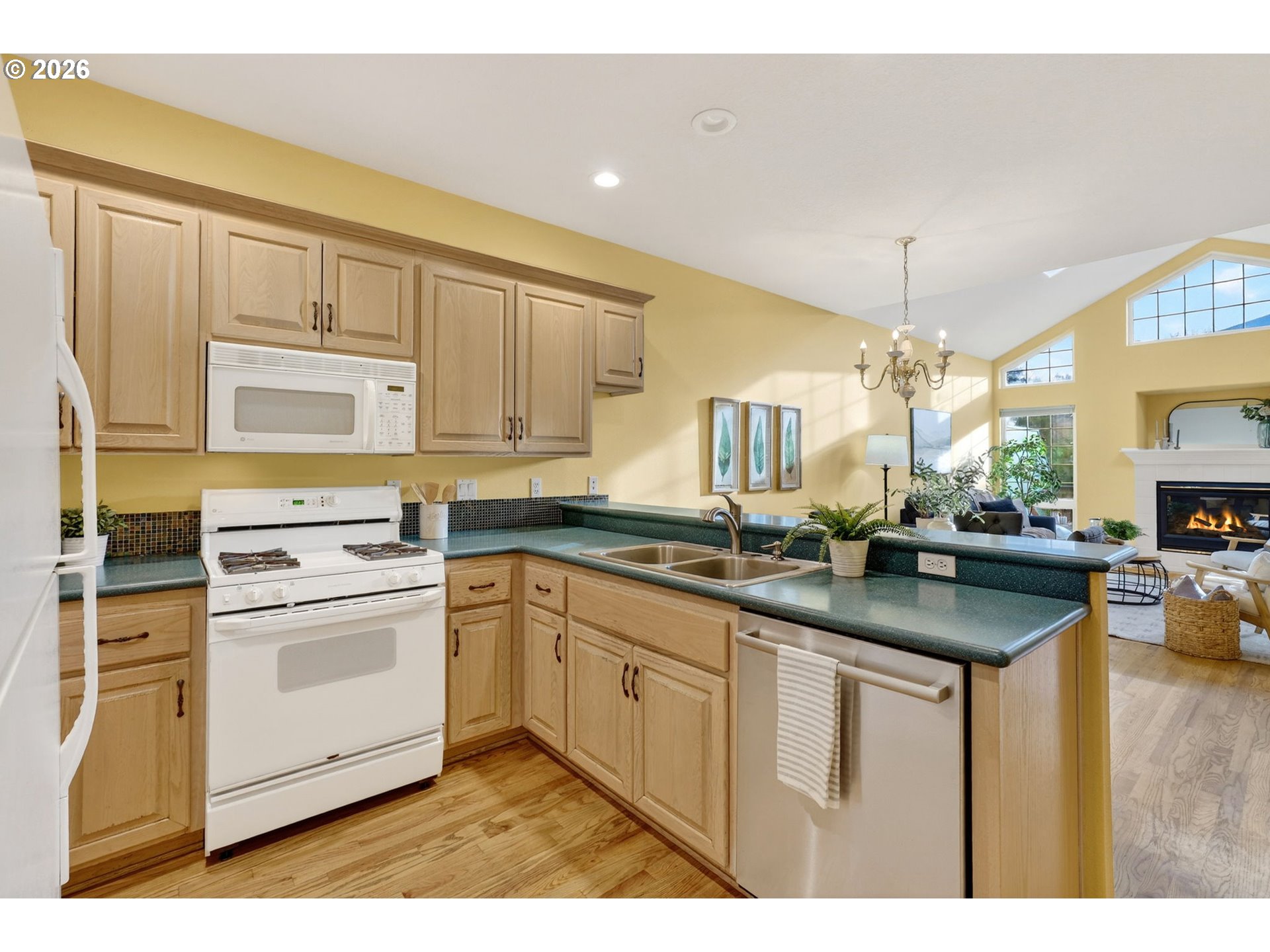 4714 SW 2ND CT, Portland, OR 97239, photo 5 of 45