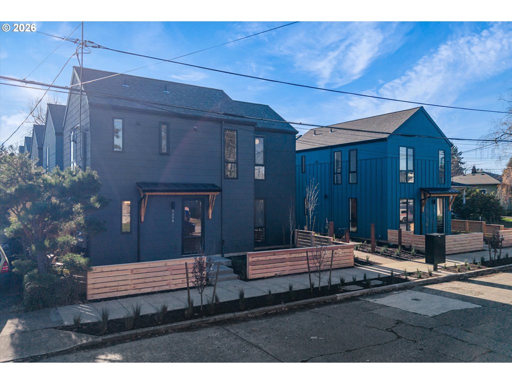 5498 SE Boise ST