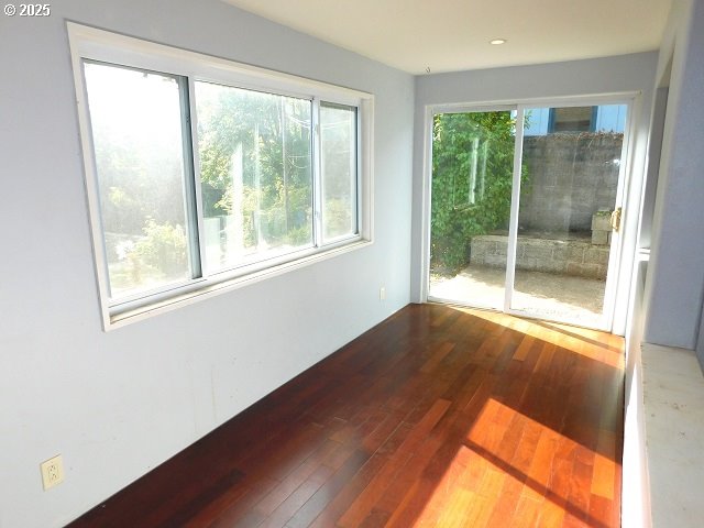 875 PARK DR, Vernonia, OR 97064, photo 5 of 48