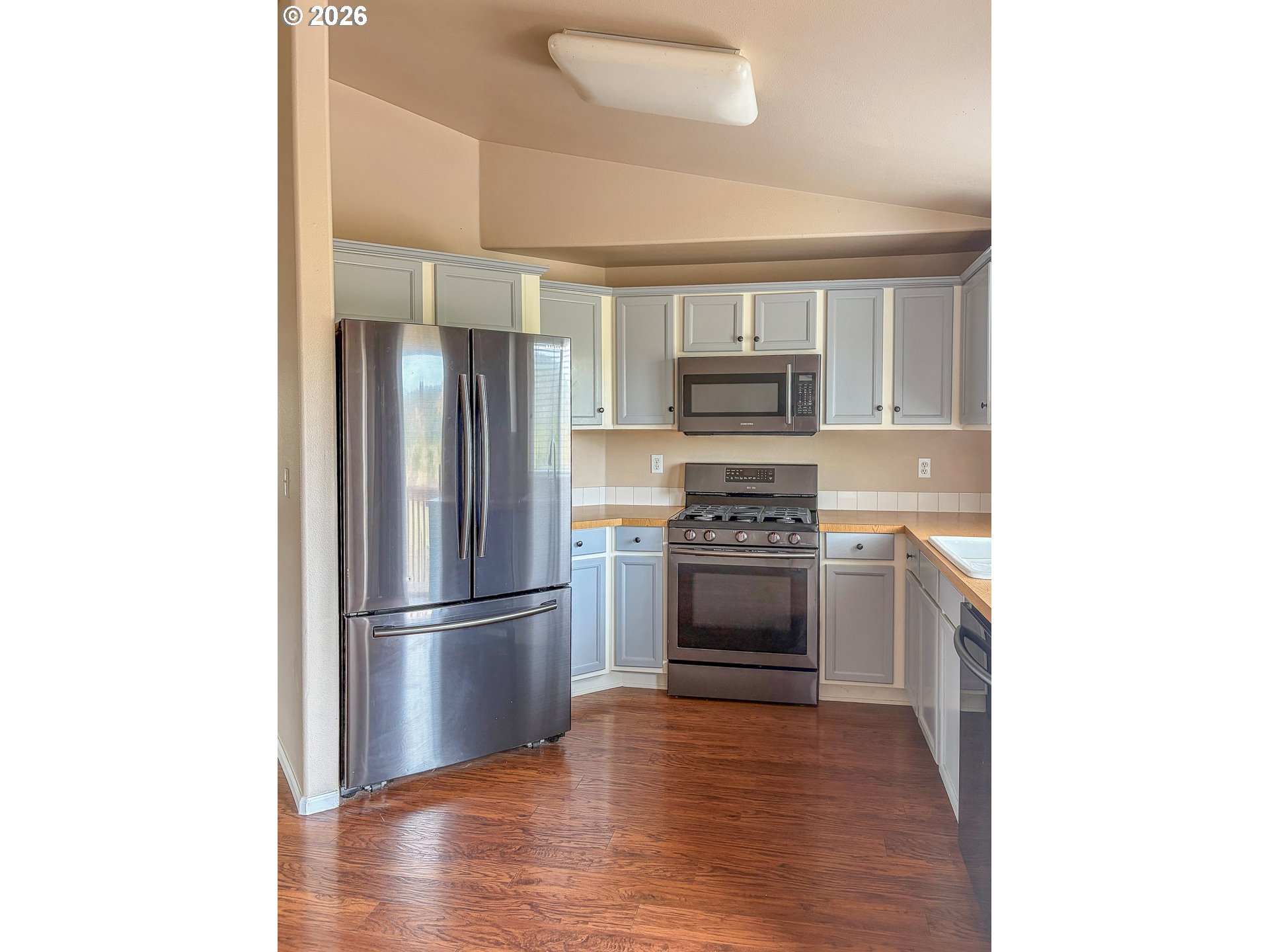 185 SE LEBLEU LN, Winston, OR 97496, photo 7 of 21