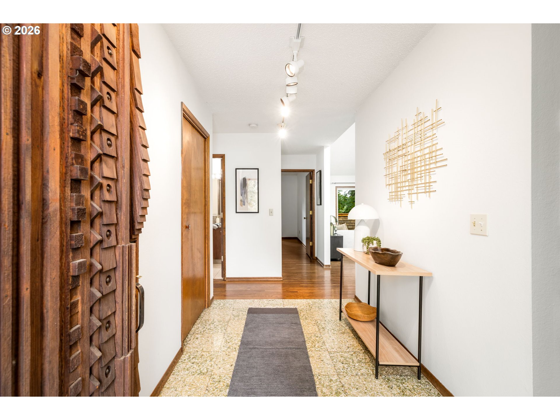 3023 SW COLLINS CT, Portland, OR 97219, photo 5 of 46