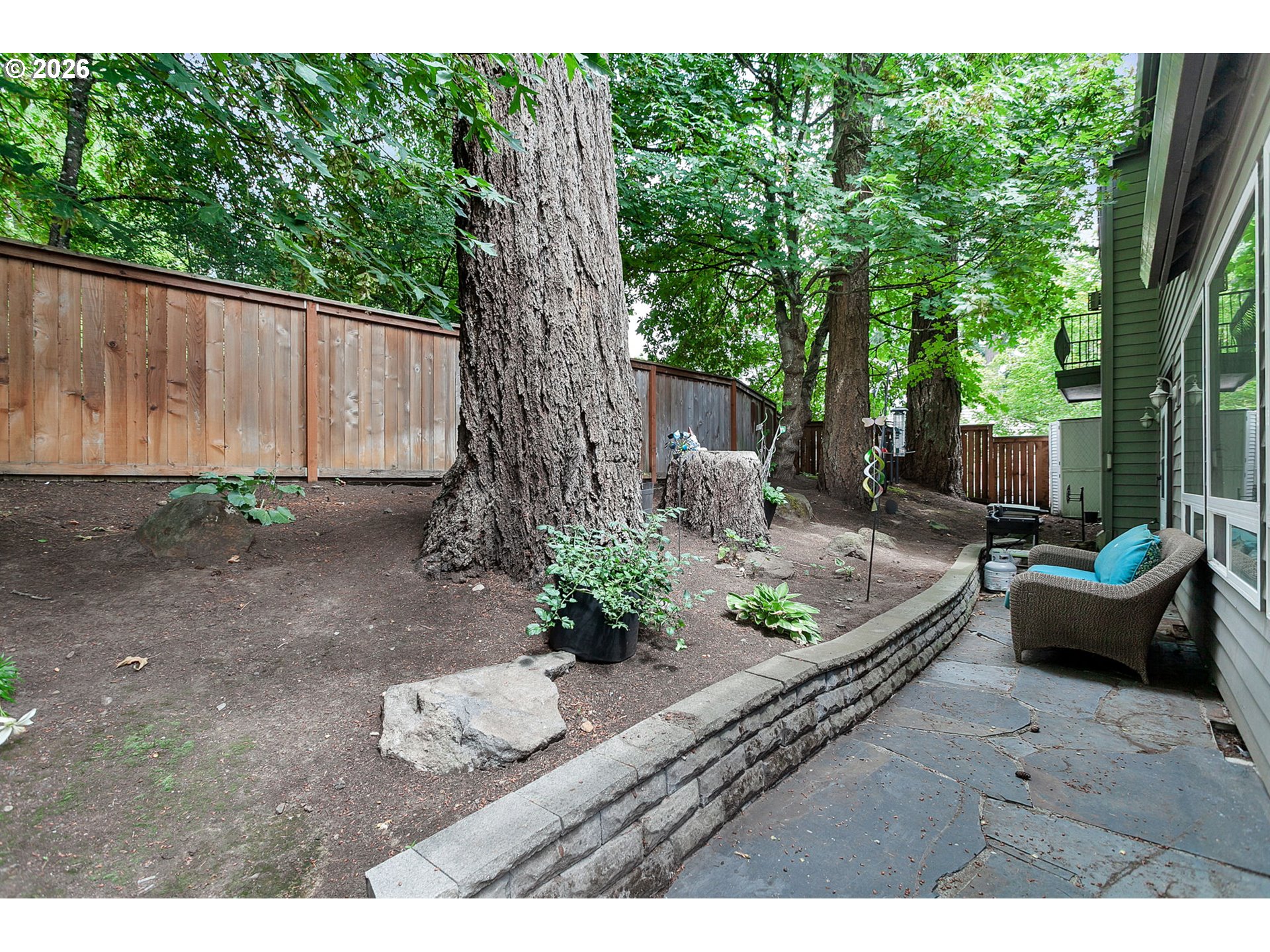 2613 BEACON HILL DR, West Linn, OR 97068, photo 2 of 48