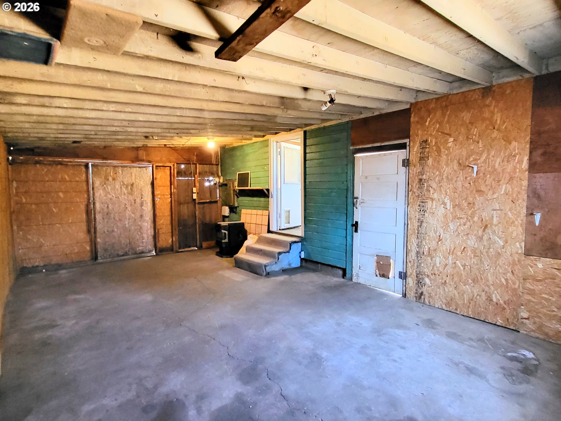 975 JOHNSON AVE, Cottage Grove, OR 97424, photo 6 of 12