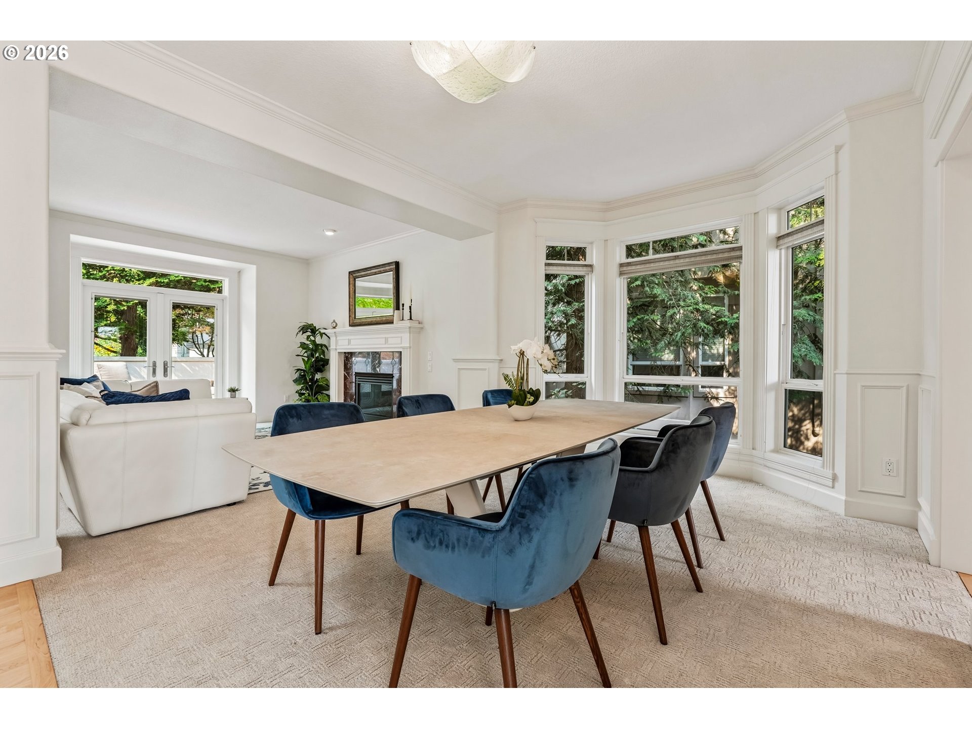 14 MORNINGVIEW CIR, Lake Oswego, OR 97035, photo 8 of 38