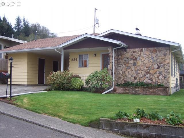 836 South Hill Dr