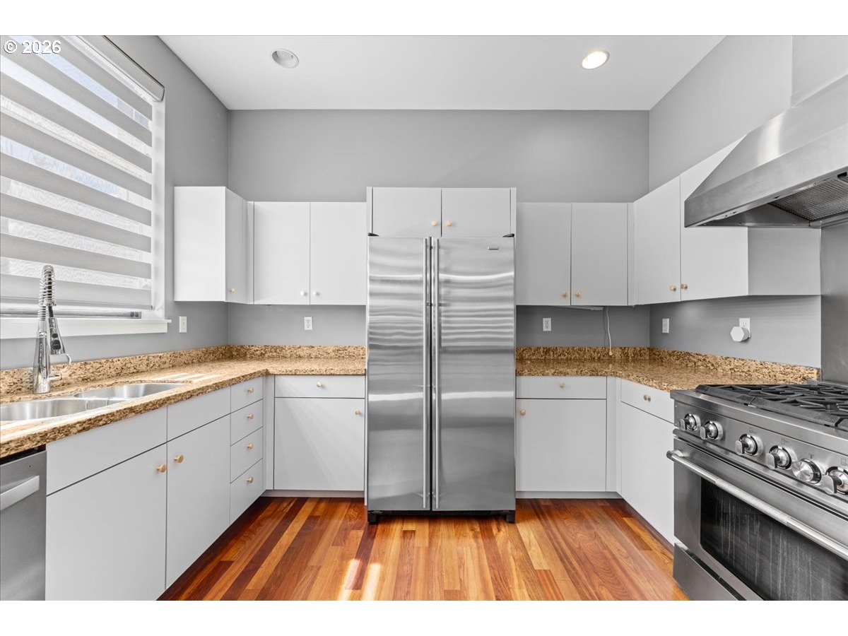 2140 NW 16th AVE, Portland, OR 97209, photo 8 of 35