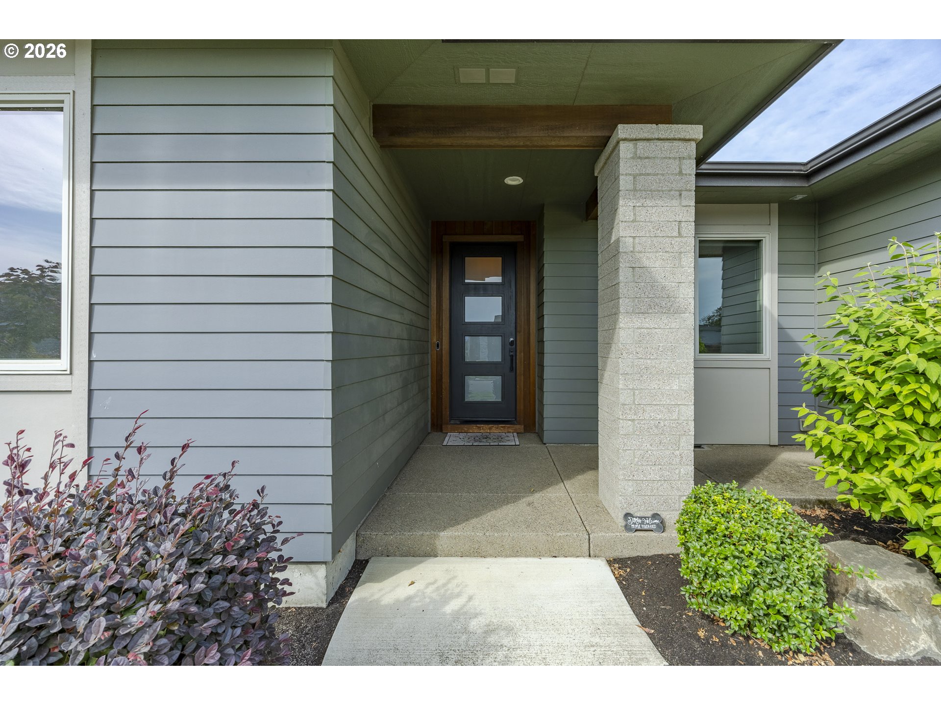 3812 Siletz ST, Eugene, OR 97408, photo 4 of 43
