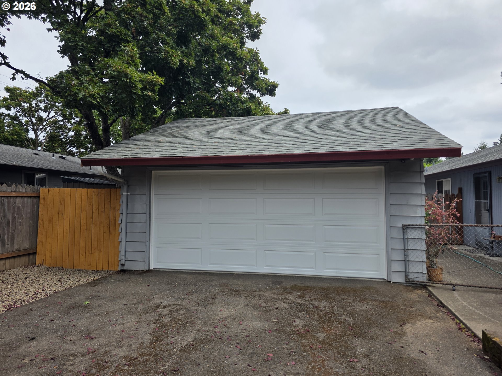 22 SE 136TH AVE, Portland, OR 97233, photo 2 of 22
