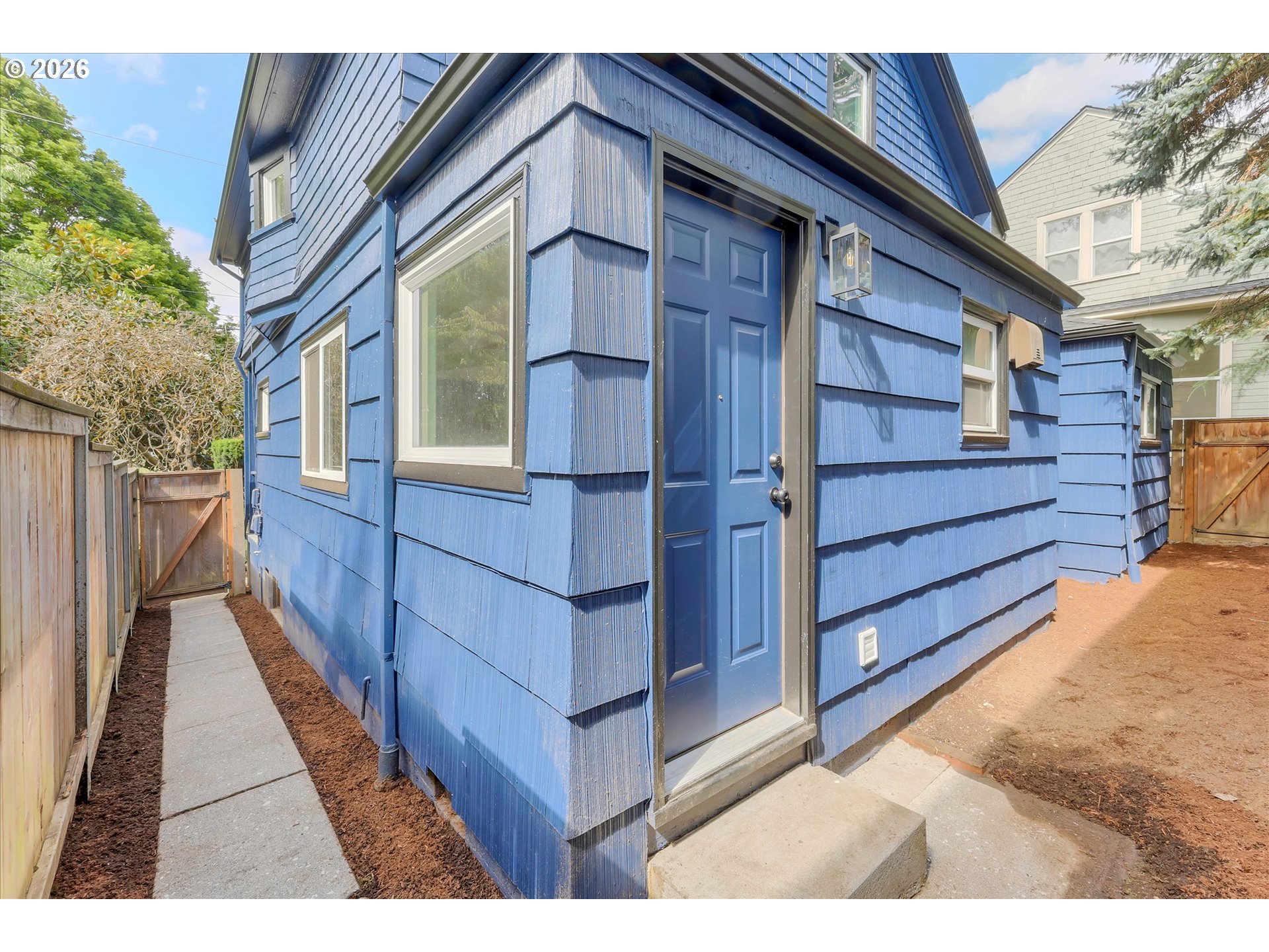 1712 SE STARK ST, Portland, OR 97214, photo 6 of 43