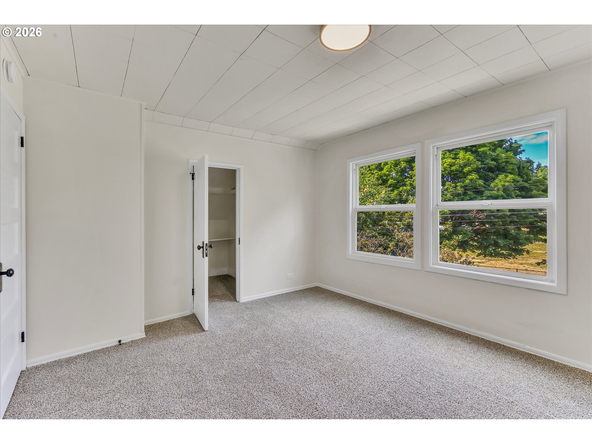 1712 SE STARK ST, Portland, OR 97214, photo 8 of 43