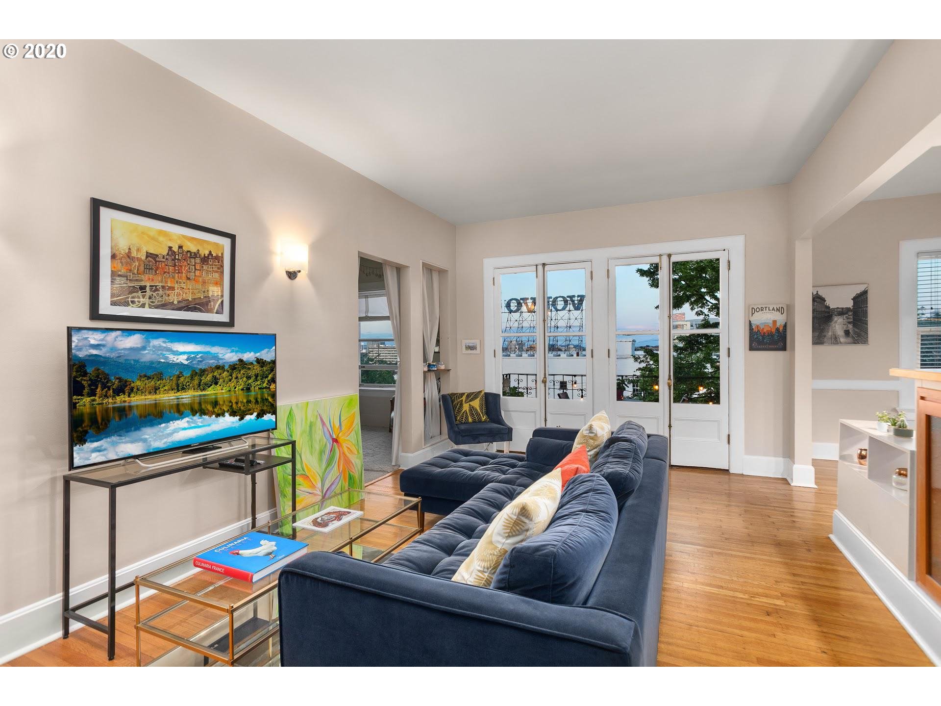 731 SW KING AVE 16, Portland, OR 97205, photo 7 of 24