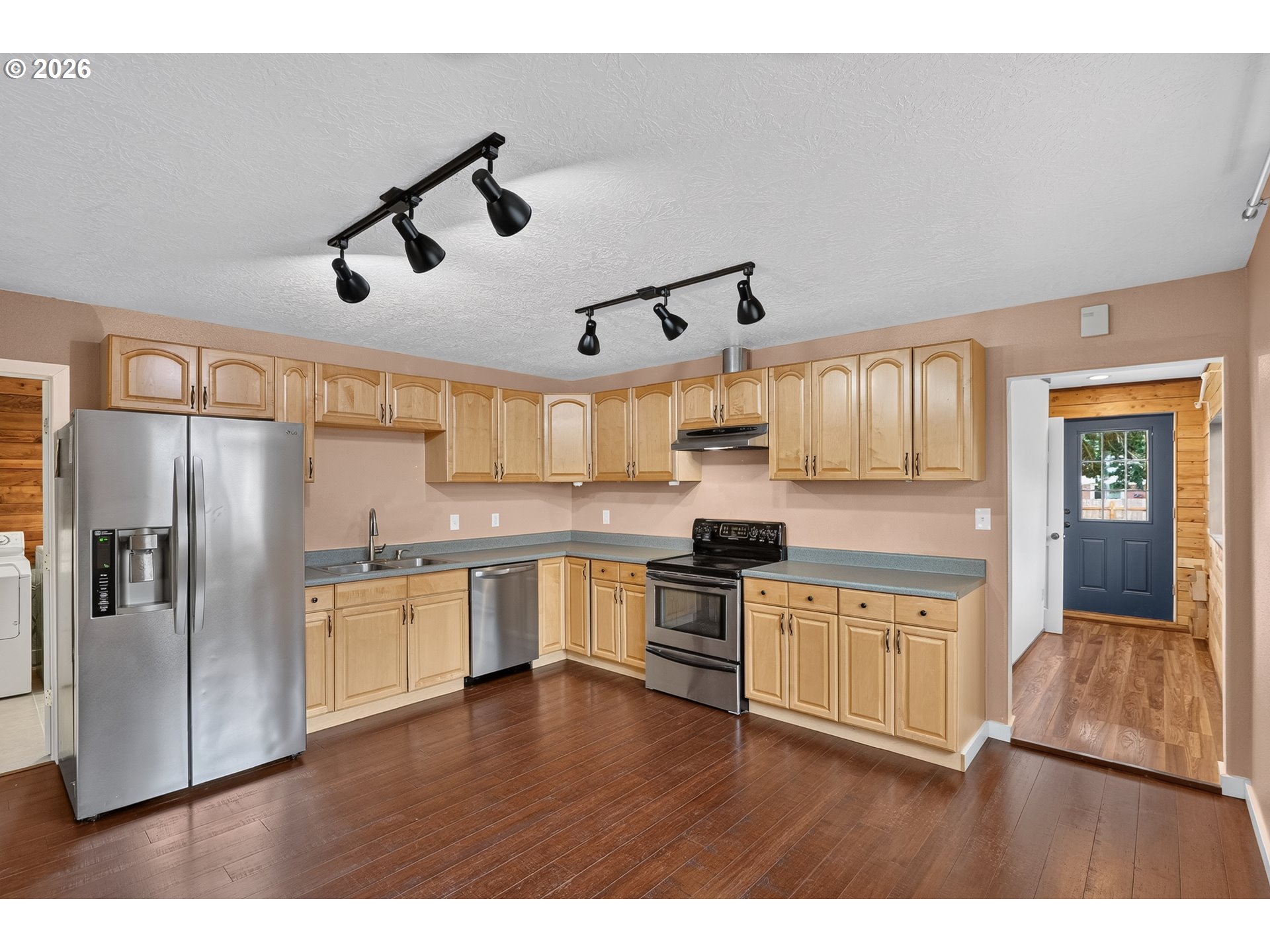 10316 SE LIEBE ST, Portland, OR 97266, photo 6 of 22
