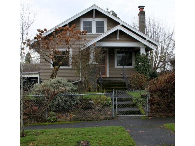 2533 NE 8th Ave