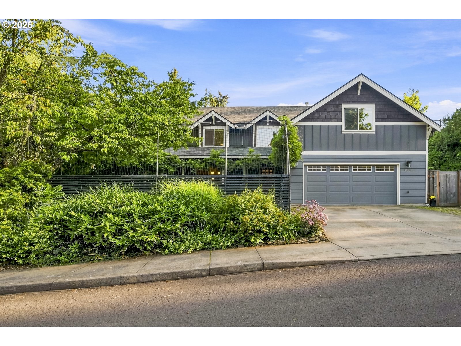 2620 SW TEXAS ST, Portland, OR 97219, photo 3 of 46