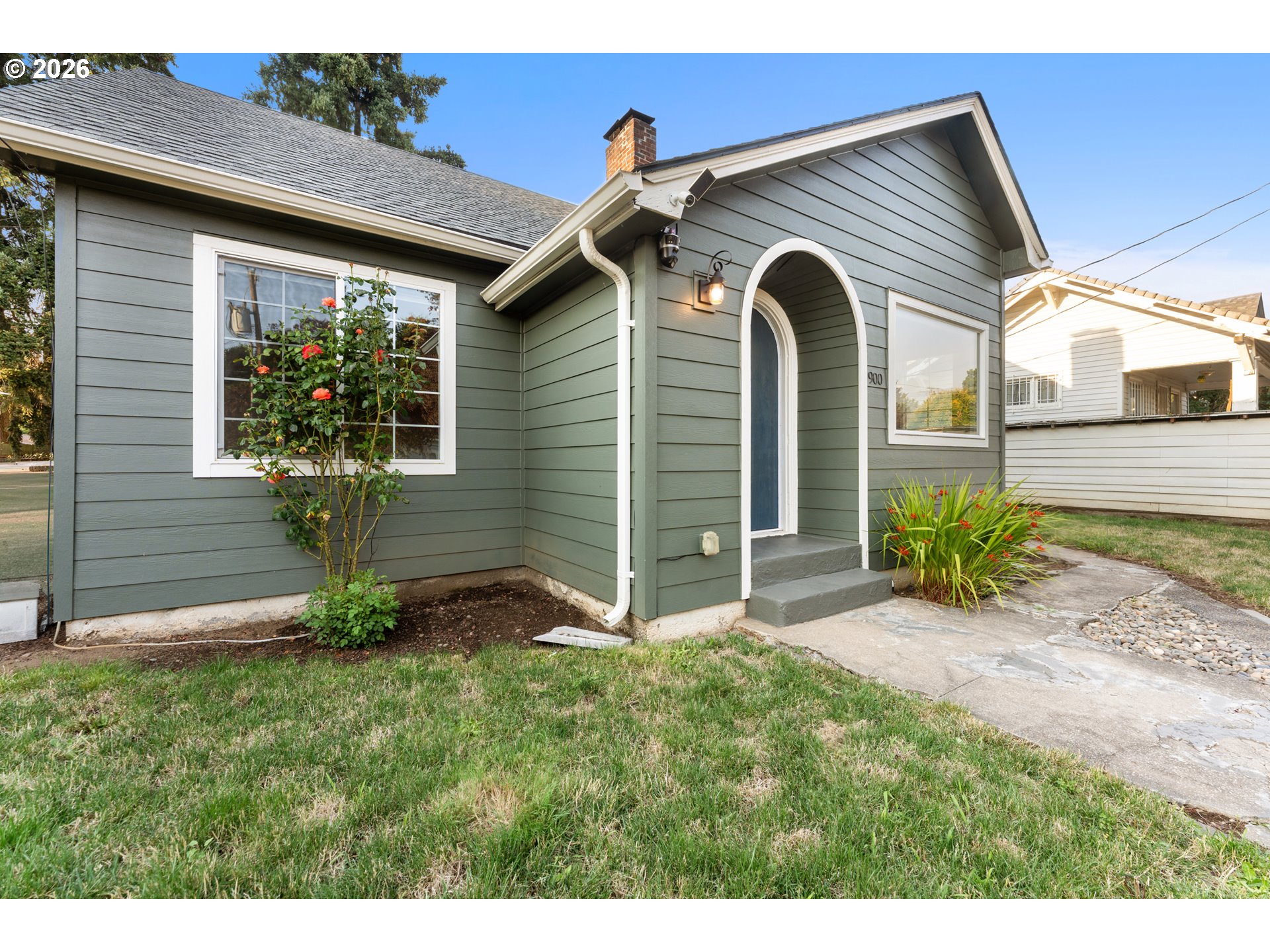 900 W 16TH ST, Vancouver, WA 98660, photo 2 of 19