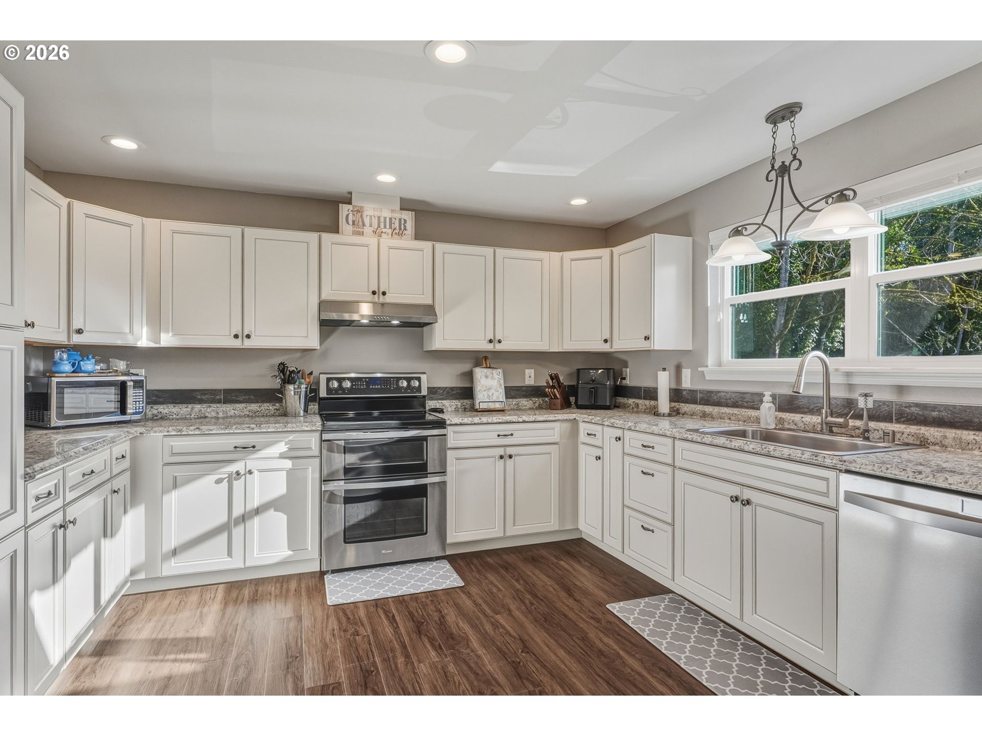 800 N 23RD AVE, Kelso, WA 98626, photo 4 of 27