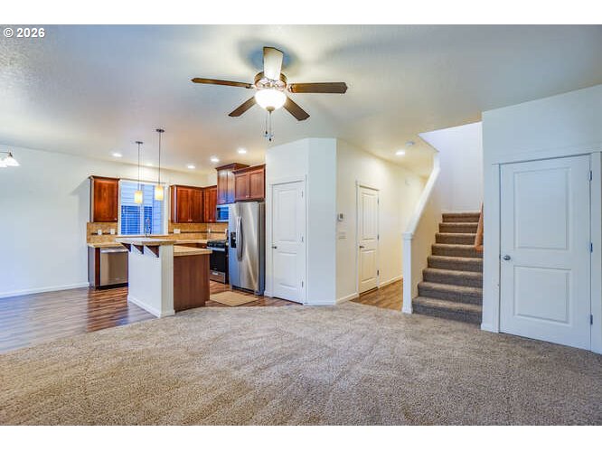 4013 N PIONEER CANYON DR, Ridgefield, WA 98642, photo 7 of 37