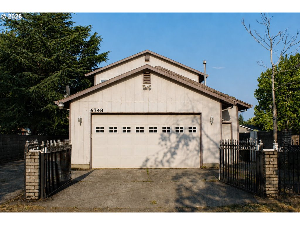 6748 SE 74th Ave