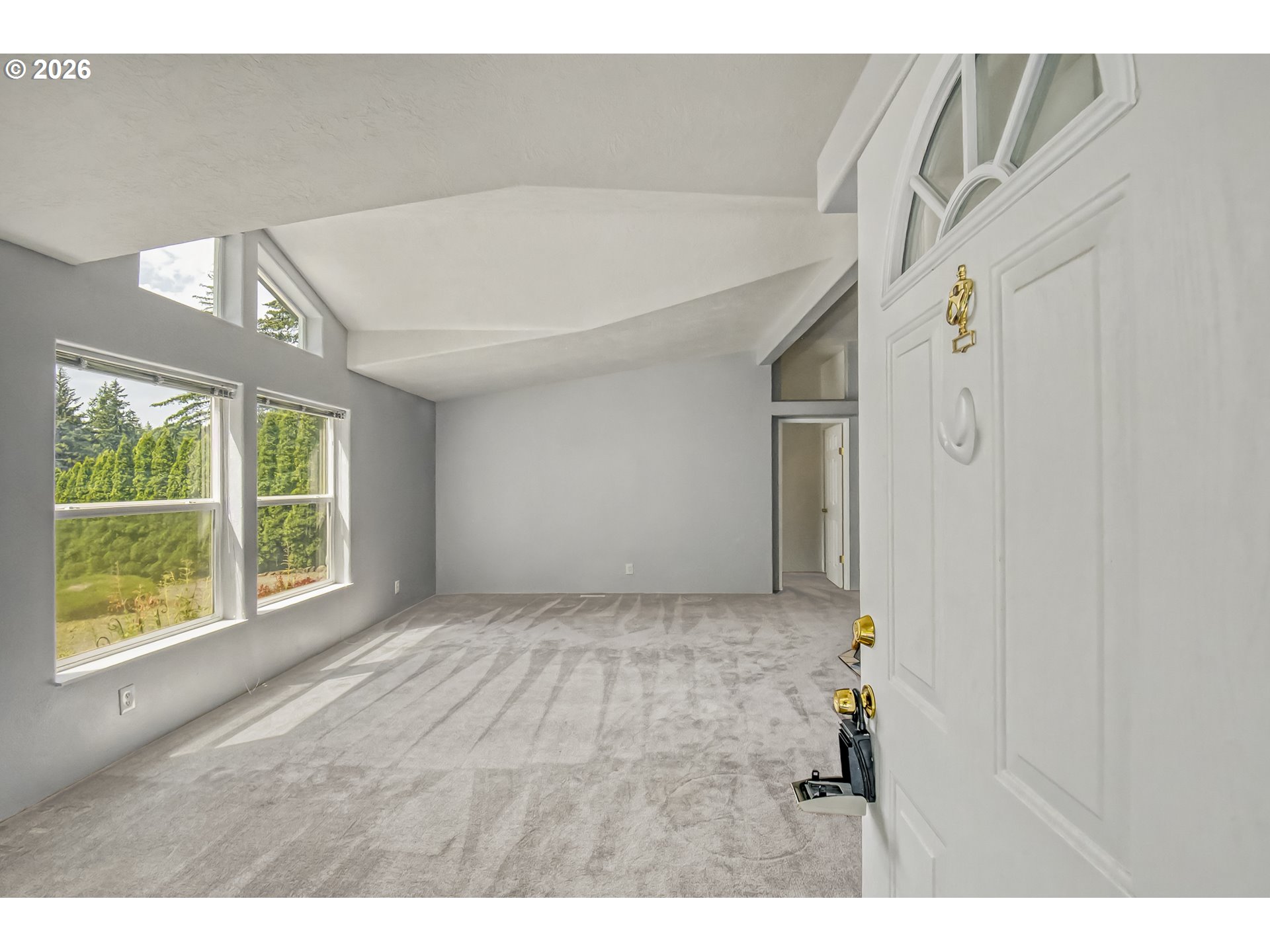 25561 S HOLMAN RD, Estacada, OR 97023, photo 2 of 37