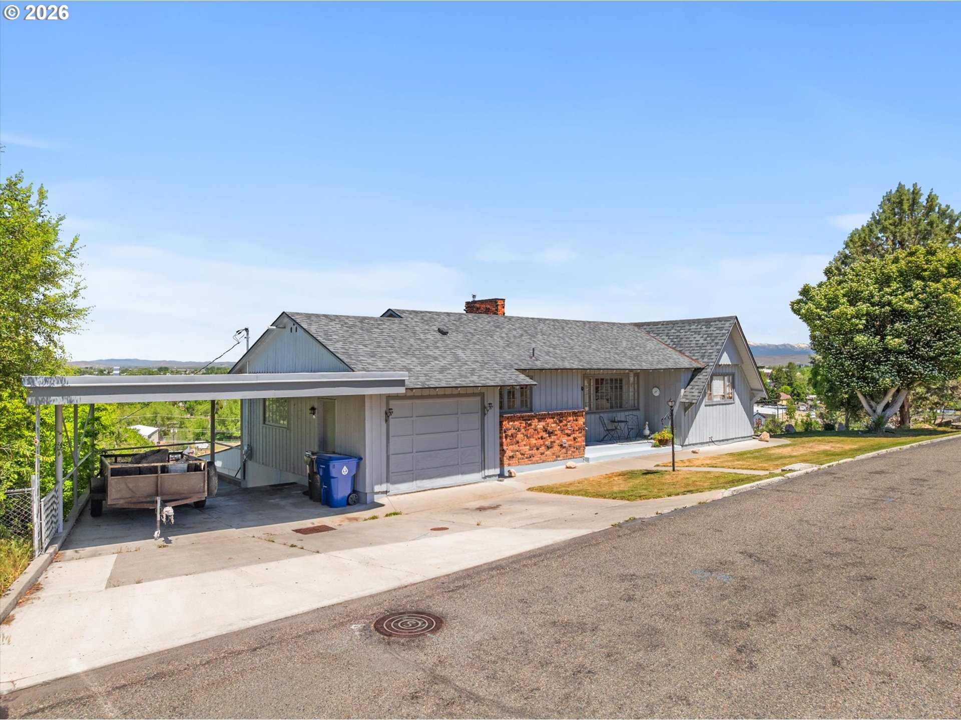 300 HILLCREST DR, Baker City, OR 97814, photo 5 of 48