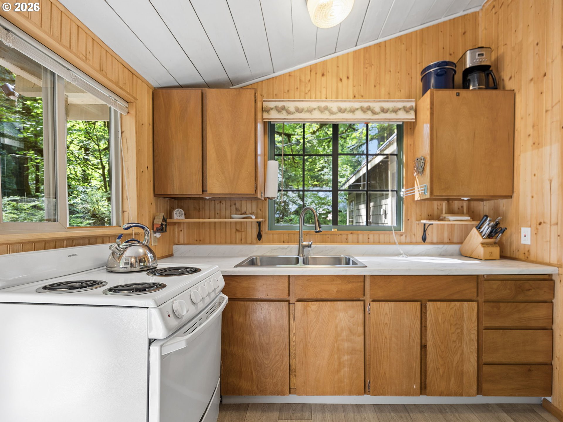 76619 E RD 30C, Rhododendron, OR 97049, photo 6 of 38